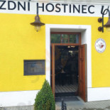 Zájezdní Hostinec U Jiskrů outside