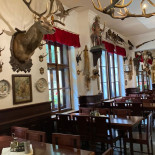 Restaurace Stara Myslivna Konopiste inside