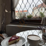 Kavarna A Tvorilna Dve Vrany food