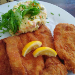 Hostinec U Černého Koníčka food