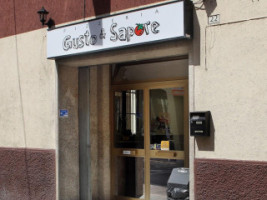 Gusto Sapore inside