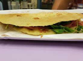 Piadina Da Giorgia food