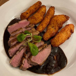 Radniční Restaurace A Pivotéka Dentro