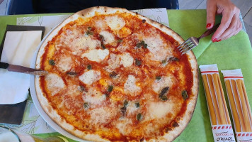 Pizzeria Al Cavallino food