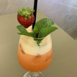 Aetneus Caffe food