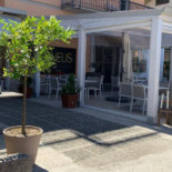 Aetneus Caffe outside