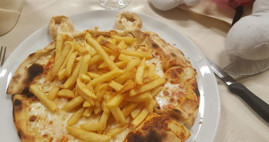 Pizzeria Bel Ami' Di Fu Qiuhua food