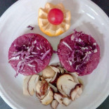Orso Momo Comida