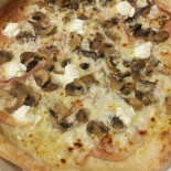Mangiapizza food
