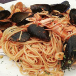 Lo Scoglio food