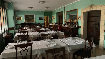 Trattoria Bettoletto inside