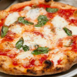 Pizzeria Leonardo Di Valoncini Mario food
