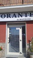 Da Mastrone outside