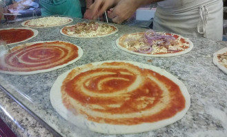 Fior Di Pizza food