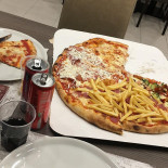 Pizzeria Pizza D'oro Basiliano food