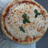 Pizzeria Pizza D'oro Basiliano food