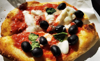 Pizza Da Asporto Vera Napoli Di Peluso Carmela food