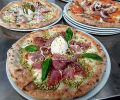 L'oste Del Privilege Pizzeria Osteria Aspra food