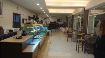 Caffe Caprice inside