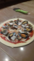 Pizzeria La Mora food