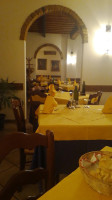 Trattoria La Vecchia Palazzina inside