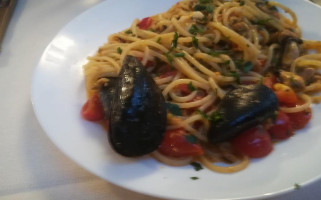 Circolo Arci Guernica food