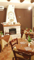 Trattoria Al Vecchio Mulino inside