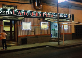 Pizzeria L’arte Della Pizza outside