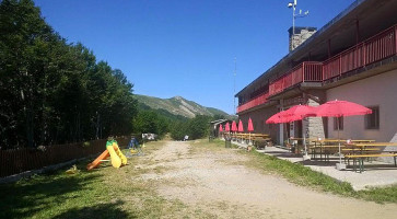 Rifugio La Selletta outside