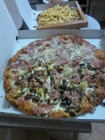 Alberto Pizza food