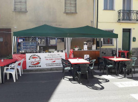 Pizzeria Il Peperoncino outside