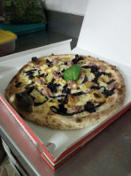 Passione Pizza Pizzeria Da Asporto Con Consegna A Domicilio food