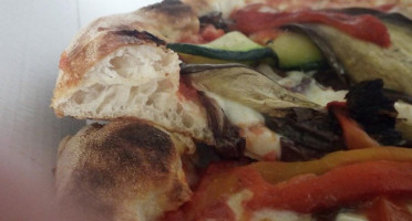 Passione Pizza Pizzeria Da Asporto Con Consegna A Domicilio food