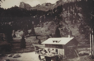 Rifugio L'agazon outside