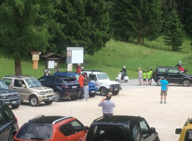 Rifugio L'agazon outside