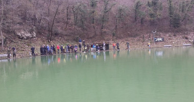 Lago La Cassiana outside