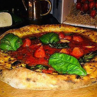 Pizzeria Barbato food