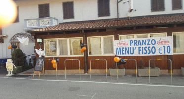 L'osteria Di Una Volta outside