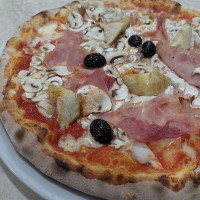 Quelli Del Don Panino Pizza E Brace food