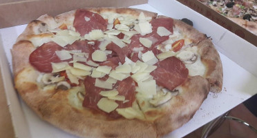 Pizzeria Miraglia food