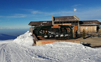 Chalet Rosso Pratonevoso outside