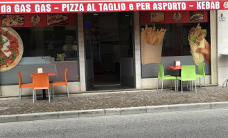 Pizza Mortegliano outside