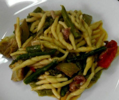 Oba Oba Del Piccione food