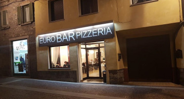 Eurobar Pizzeria outside