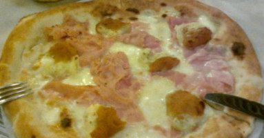 Pianeta Pizza food