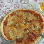 Pizzeria Della Pace food