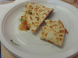 Piadina Sbarazzina food