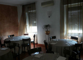 Nuovo Bistrot inside