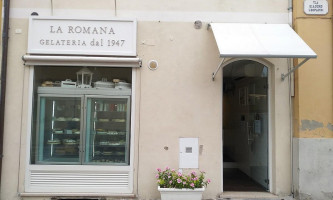 Gelateria La Romana Fermignano outside