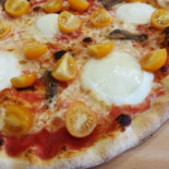 Licia Pizzeria Da Asporto food